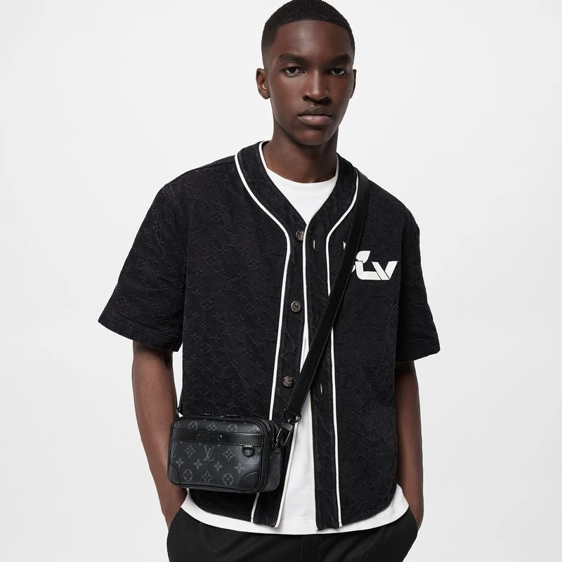 商品Louis Vuitton|LV/路易威登 男士黑色帆布单肩包,价格¥15554,第6张图片详细描述