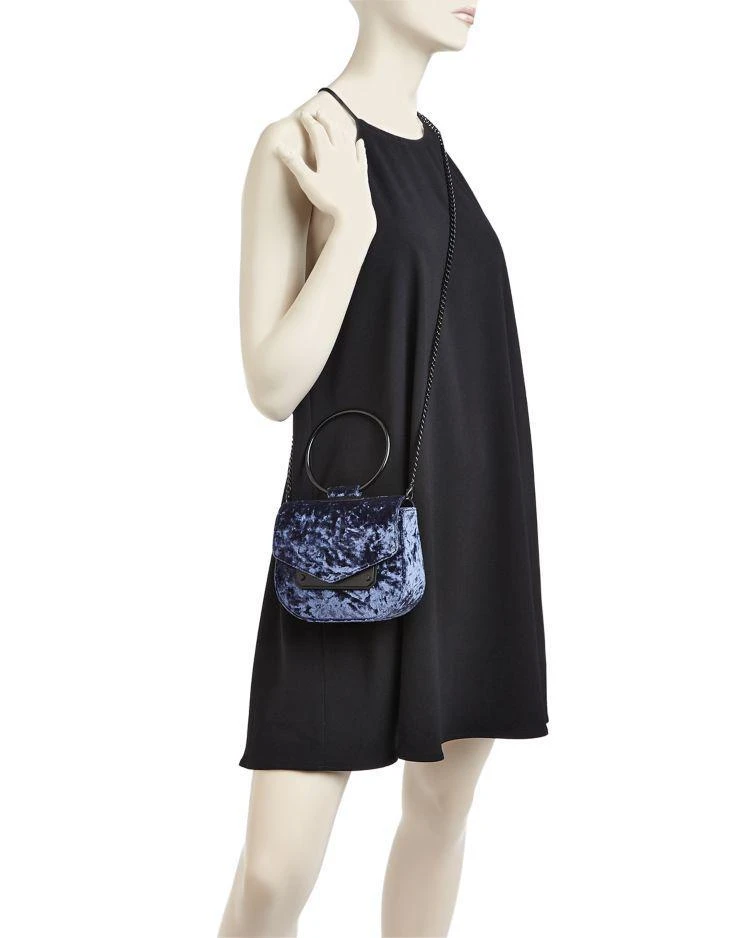 商品Nasty Gal|天鹅绒圆环斜挎包,价格¥434,第2张图片详细描述