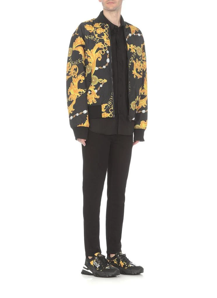 商品Versace|VERSACE JEANS COUTURE Shirts Black,价格¥1262,第2张图片详细描述