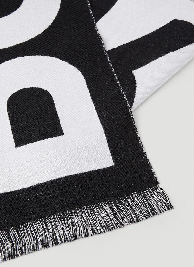 商品Burberry|Reversible Logo Scarf in Black,价格¥3092,第4张图片详细描述