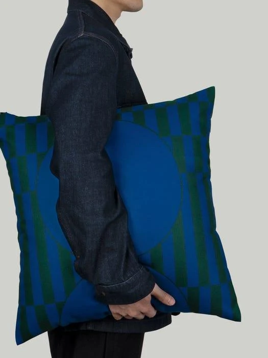 商品DROPDROPDROP|Our Orbit Blue Cushion Cover,价格¥491,第4张图片详细描述