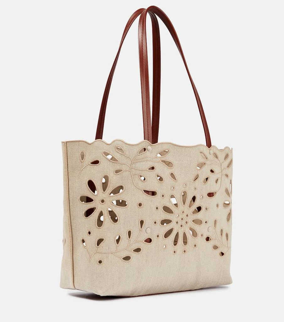 商品Chloé|Kamilla Medium broderie anglaise linen tote,价格¥9568,第4张图片详细描述