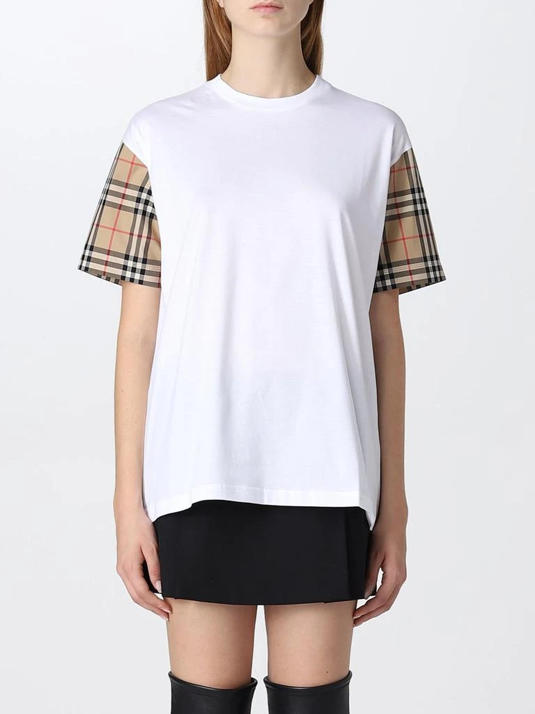 商品Burberry|Burberry oversize cotton t-shirt with check sleeves,价格¥2524,第1张图片