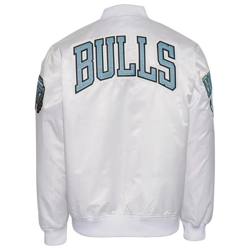 商品Pro Standard|Pro Standard Bulls NBA Satin Jacket - Men's,价格¥595,第2张图片详细描述