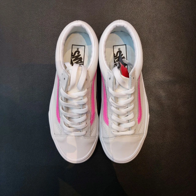 【韩国直邮|包邮包税】万斯 Style 36 #Leather Pop #男女通用鞋 #sugar plum/true white (VN0A54F6A6B) 商品