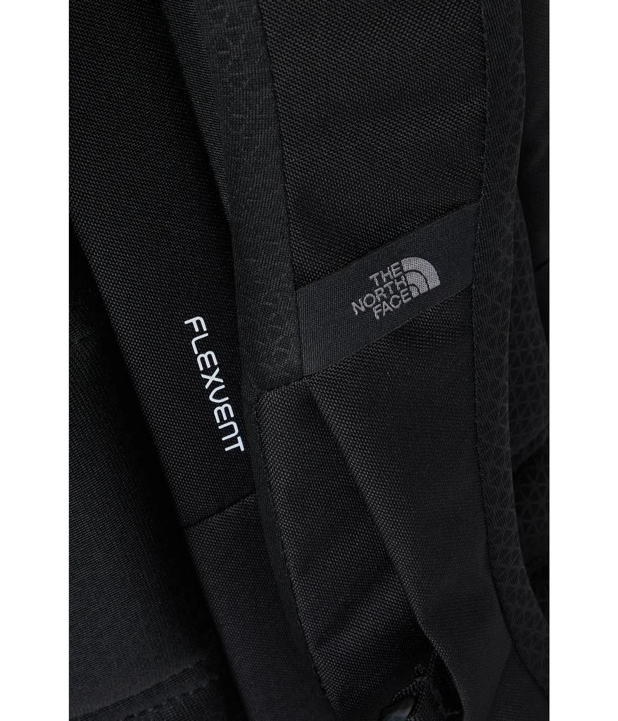 商品The North Face|Jester Backpack,价格¥609,第4张图片详细描述