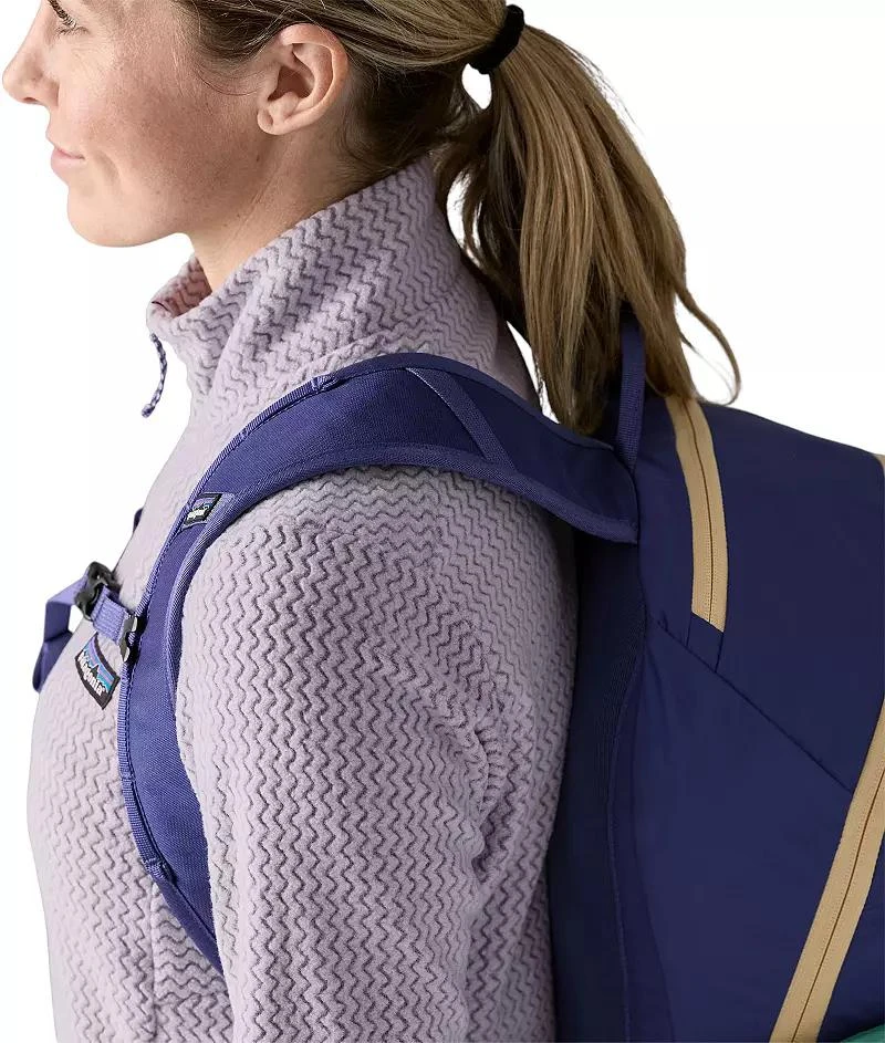 商品Patagonia|女式 R1 Air 1/2 拉链套头衫 修身版型,价格¥739,第4张图片详细描述