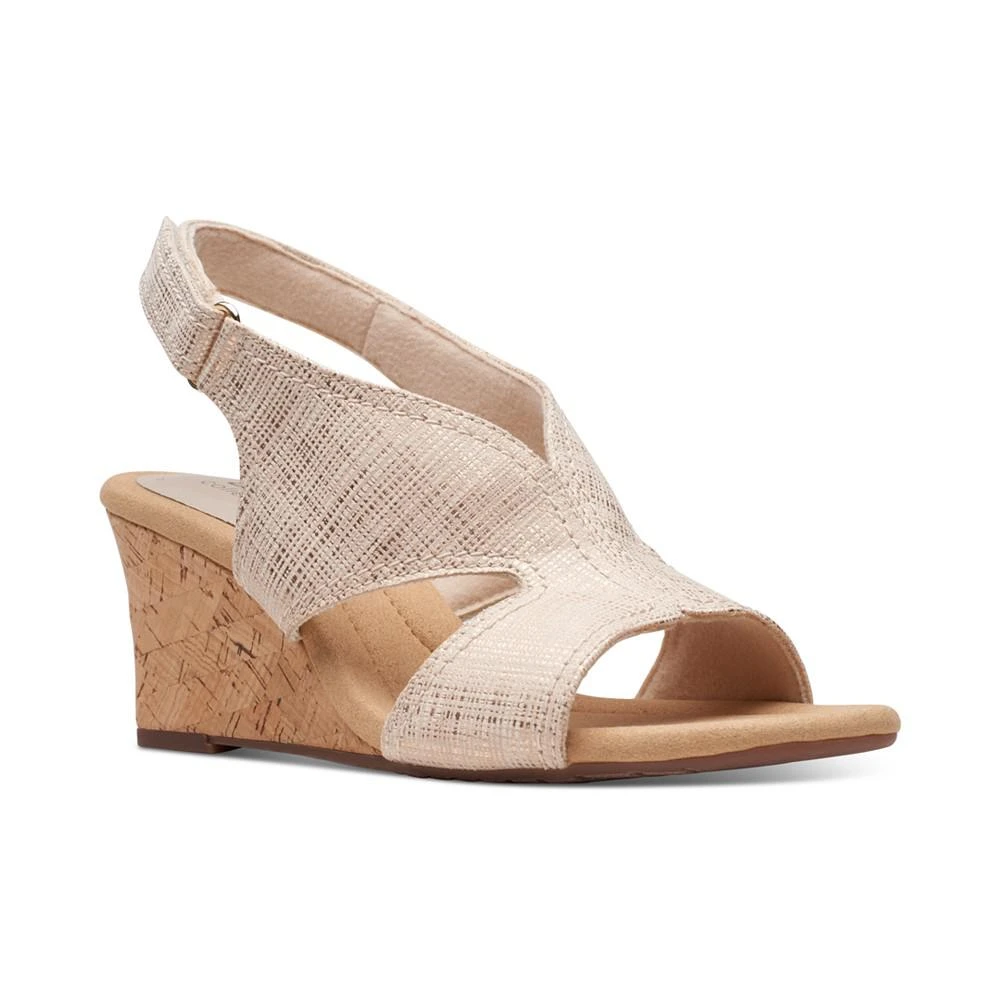 商品Clarks|Women's Kyarra Aster Cutout Wedge Sandals,价格¥439,第1张图片