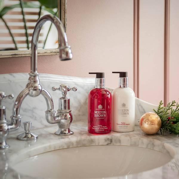 商品Molton Brown|Molton Brown Festive Frankincense and All Spice Hand Lotion 300ml,价格¥190,第5张图片详细描述