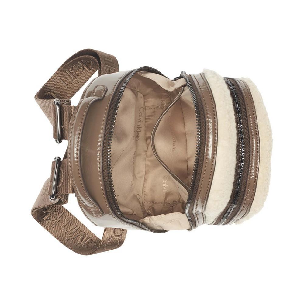 商品Calvin Klein|Astatine Sherpa Mini Backpack,价格¥1318,第4张图片详细描述