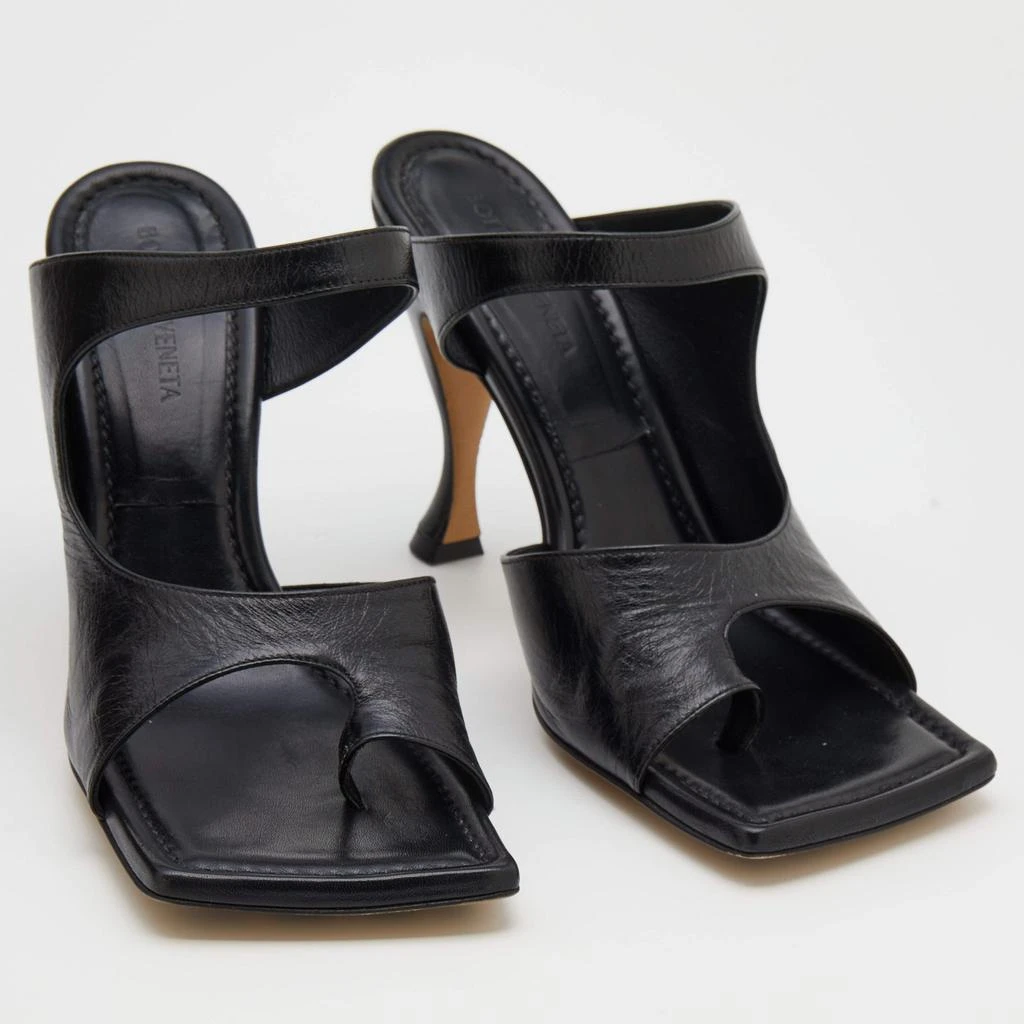 商品[二手商品] Bottega Veneta|Bottega Veneta Black Leather Cutout Slide Sandals Size 40,价格¥3033,第4张图片详细描述