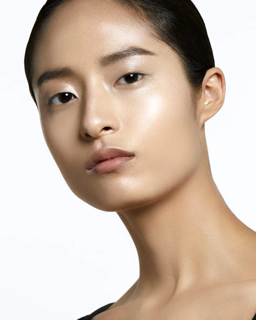 商品Yves Saint Laurent|Touche Eclat Shimmer Stick Highlighter,价格¥266,第2张图片详细描述