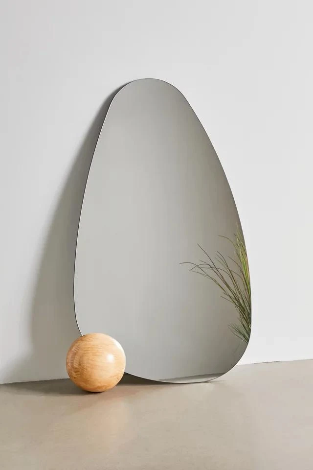 商品Urban Outfitters|Safi Floor Mirror,价格¥4468,第2张图片详细描述