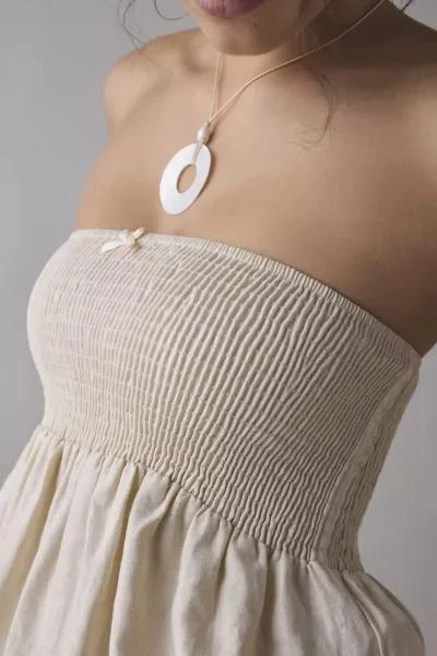 商品Urban Renewal|ReMADE By UO Made In LA EcoVero™ Linen Smocked Babydoll Tube Top,价格¥259,第3张图片详细描述