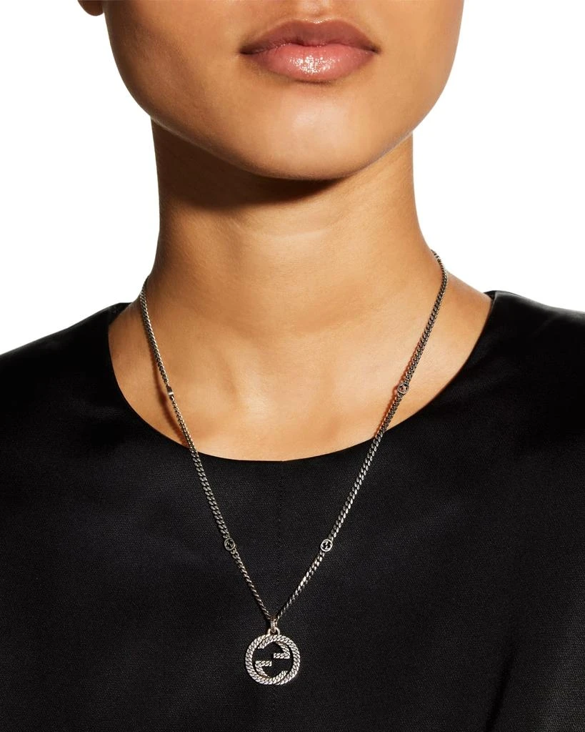 商品Gucci|Men's Interlocking G Sterling Silver Pendant Chain Necklace,价格¥3756,第2张图片详细描述