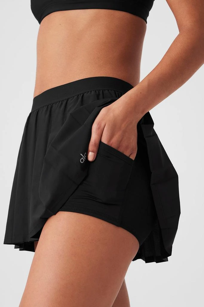 商品Alo|Varsity Tennis Skirt - Black,价格¥569,第5张图片详细描述