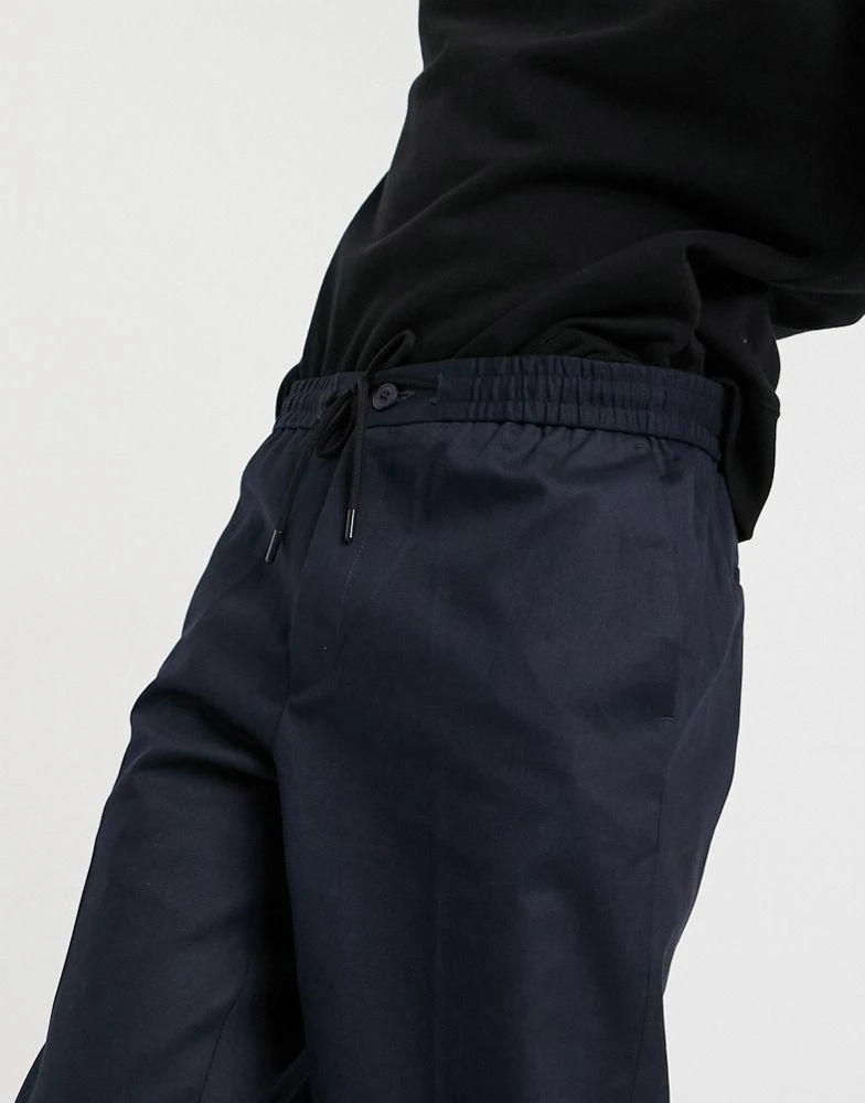 商品Burton Menswear|Burton Menswear tapered trousers with elasticated waistband in navy,价格¥177,第3张图片详细描述