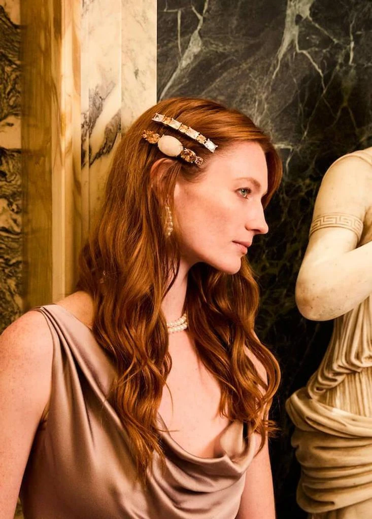 商品Emily - London|Hestia hair accessory,价格¥2766,第2张图片详细描述