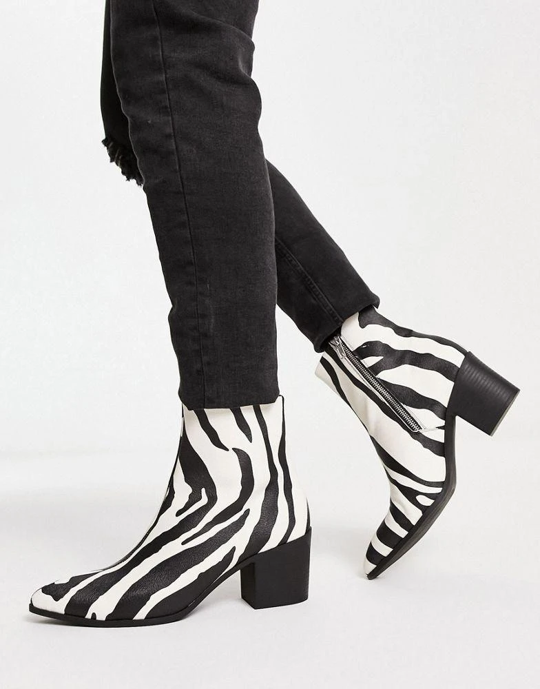 商品ASOS|ASOS DESIGN heeled chelsea boot in textured zebra print faux leather,价格¥297,第4张图片详细描述