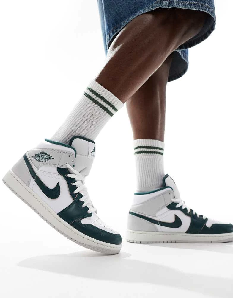 商品Jordan|Air Jordan 1 mid trainers in white, grey and dark green,价格¥1023,第1张图片