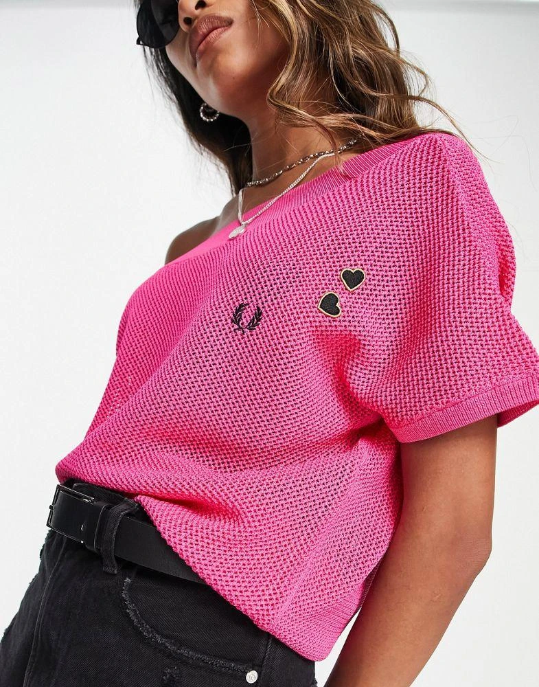 商品Fred Perry|Fred Perry x Amy Winehouse one shoulder knitted top in pink,价格¥940,第1张图片