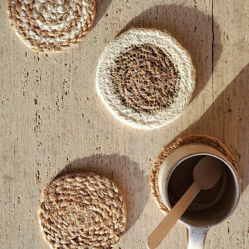 商品KORISSA|Natural Coaster Gift Set with Green pouch,价格¥240,第2张图片详细描述