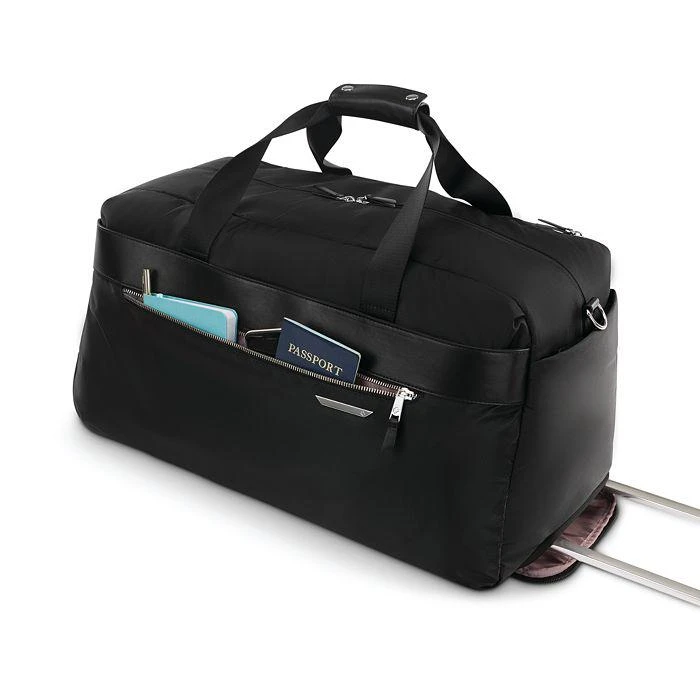 Just Right Wheeled Weekend Duffel Bag 商品