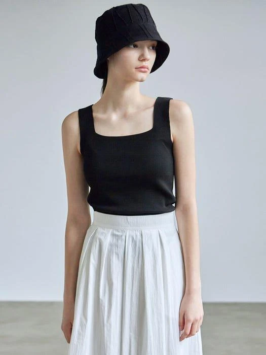 商品NICK&NICOLE|SQUARE NECK KNIT SLEEVELESS_BLACK,价格¥395,第2张图片详细描述