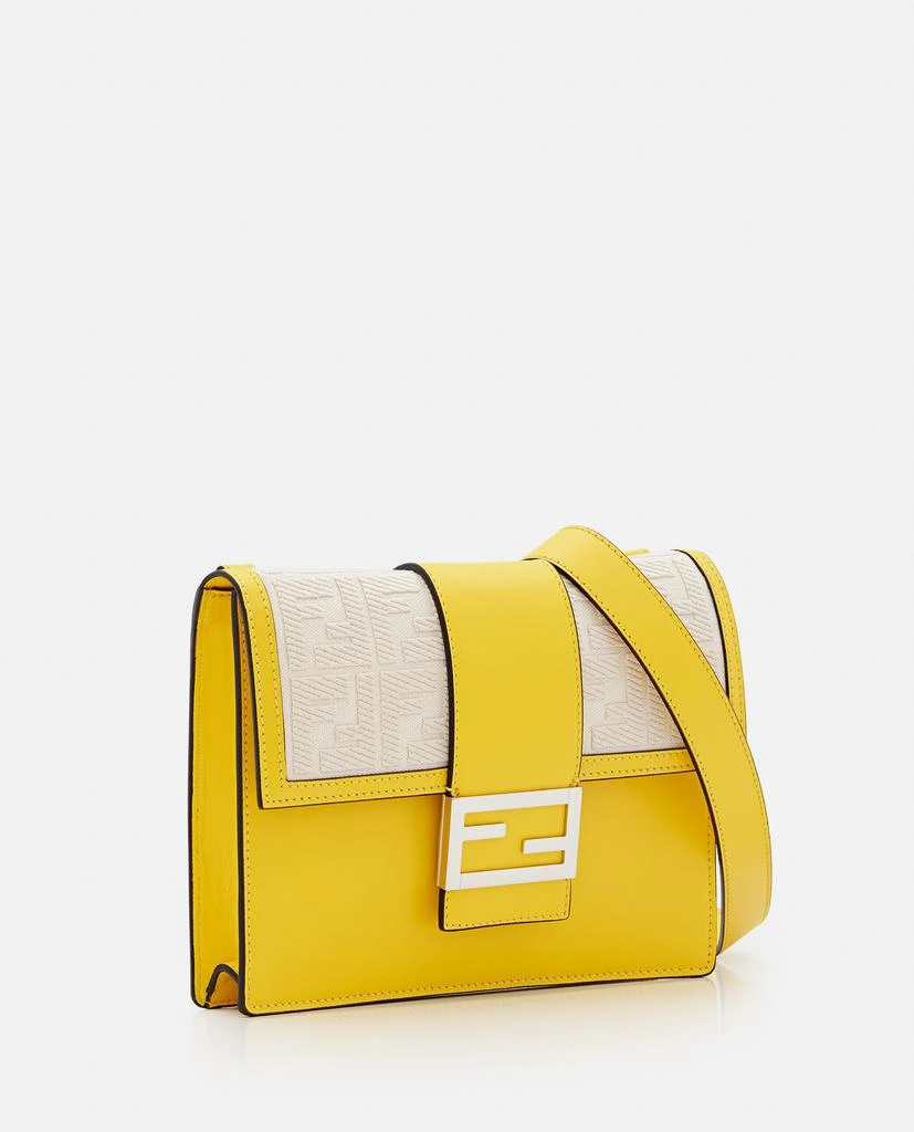 商品Fendi|FLAT BAGUETTE LEATHER AND CANVAS BAG,价格¥8808,第2张图片详细描述