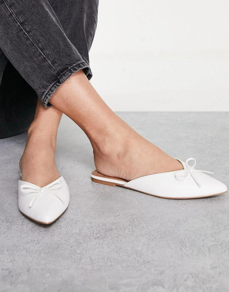 商品ASOS|ASOS DESIGN Lewi pointed flat mules in white lizard,价格¥75,第1张图片