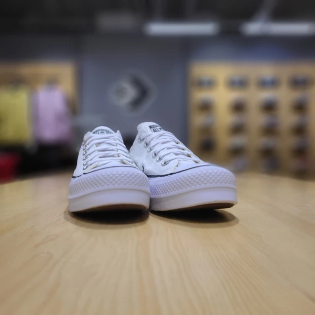 【韩国直邮|包邮包税】匡威[CONVERSE] CHUNK TAYLOR ALL STAR LIFT FLET FORM 白色 帆布鞋 560251C 商品