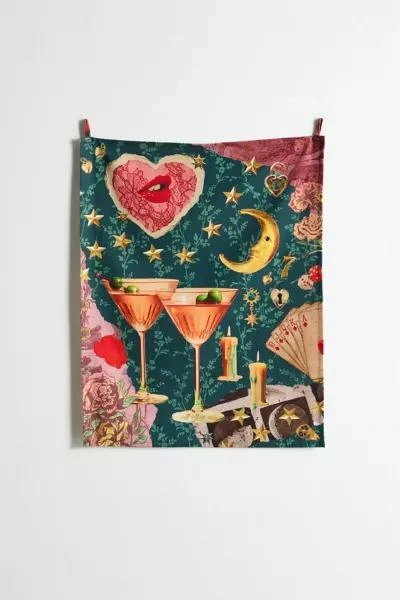 商品Urban Outfitters|Dreams Collage Tapestry,价格¥221,第2张图片详细描述