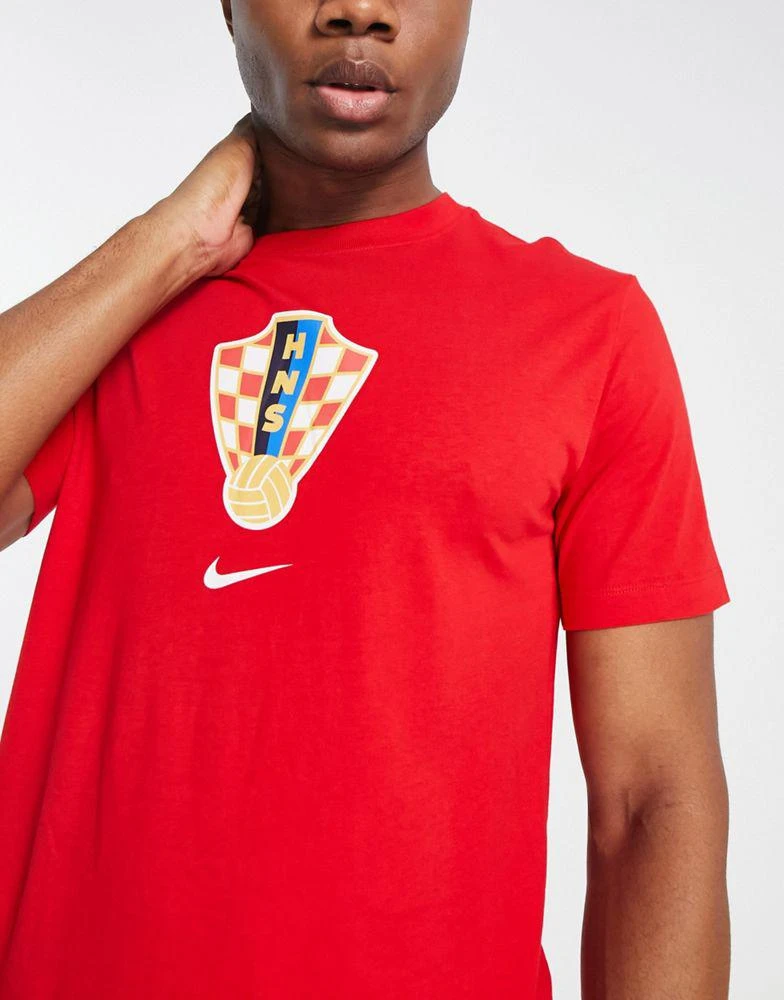 商品NIKE|Nike Football World Cup 2022 Croatia unisex crest t-shirt in red,价格¥183,第3张图片详细描述