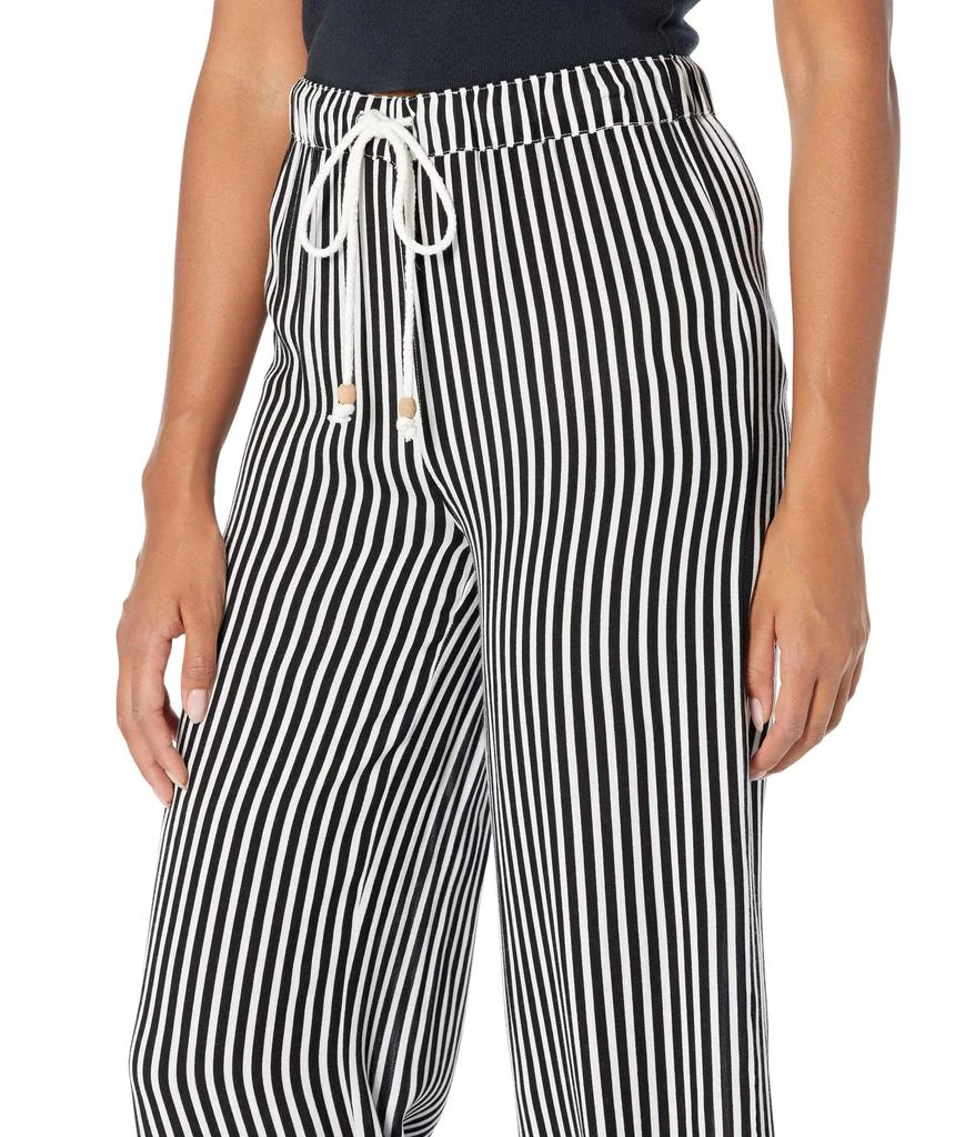 商品Hurley|Alisa Wide Leg Pants,价格¥289,第3张图片详细描述