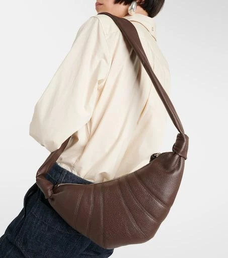 商品Lemaire|Croissant Small leather shoulder bag,价格¥9090,第2张图片详细描述