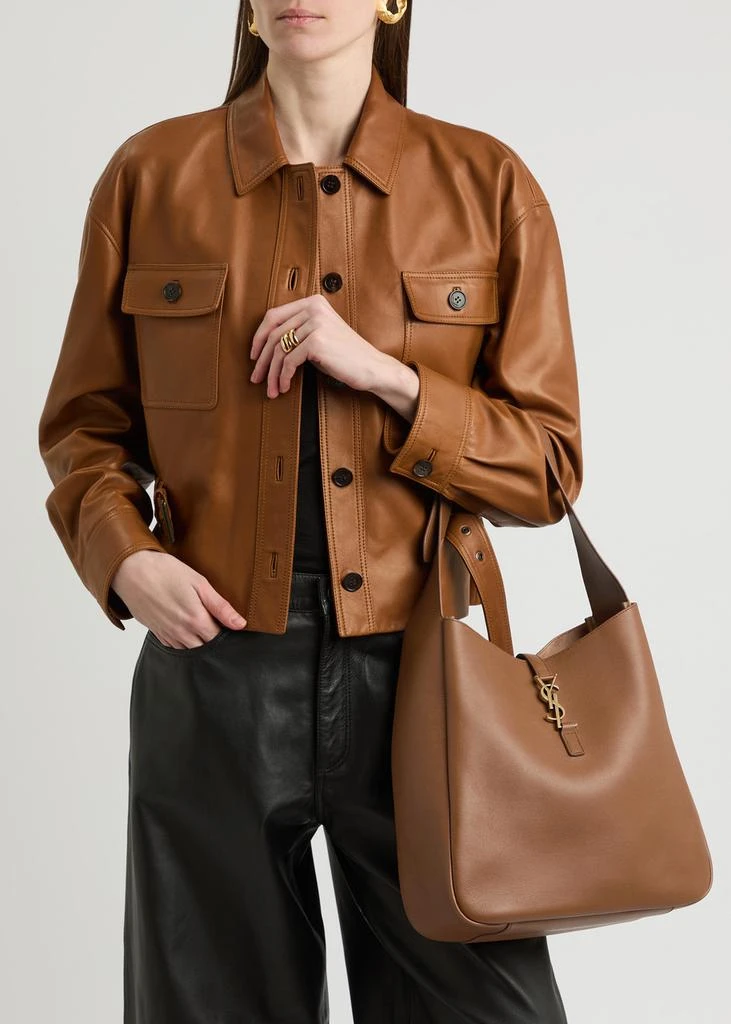 商品Yves Saint Laurent|Le 5 à 7 large leather hobo bag,价格¥25070,第5张图片详细描述