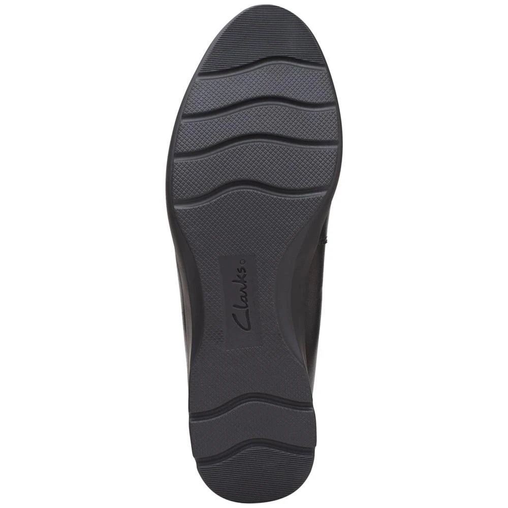 商品Clarks|Women's Jenette Ease Slip-On Flats,价格¥396,第4张图片详细描述