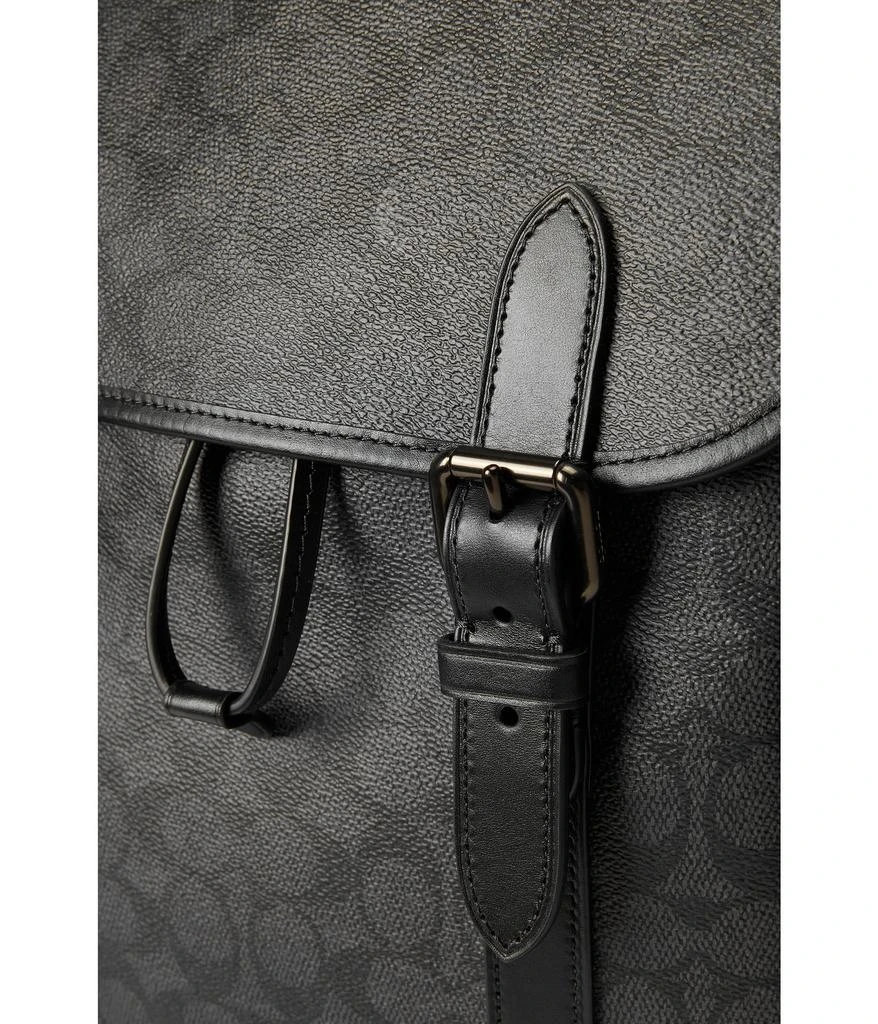 商品Coach|Hitch Backpack In Signature Canvas,价格¥4253,第4张图片详细描述