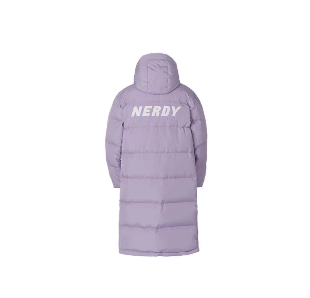 【享贝家】NERDY 字母长款连帽羽绒服外套 男女同款 紫色（预售款，10天发货） PNEW21DJ06 商品
