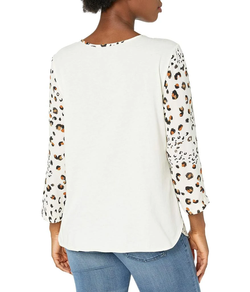 商品Van Heusen|Women's 3/4 Sleeve Pleated Crewneck Mixed Media Top,价格¥145,第2张图片详细描述
