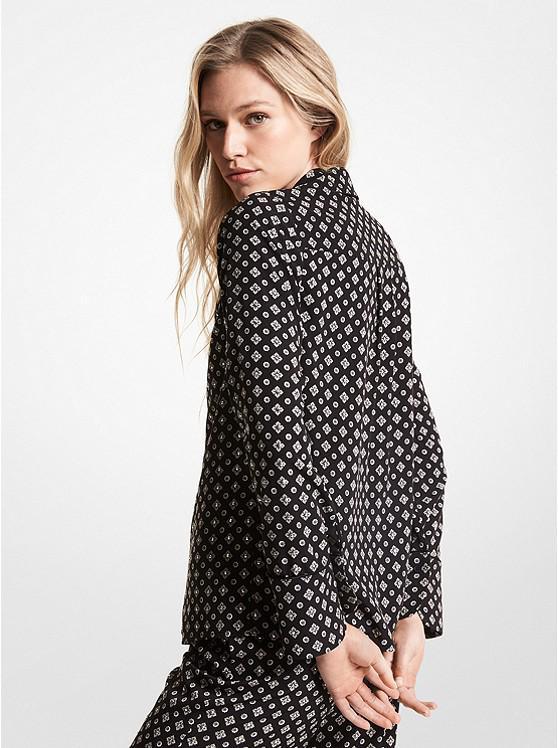 商品Michael Kors|Studded Medallion Crushed Crepe Pajama Shirt,价格¥306,第4张图片详细描述