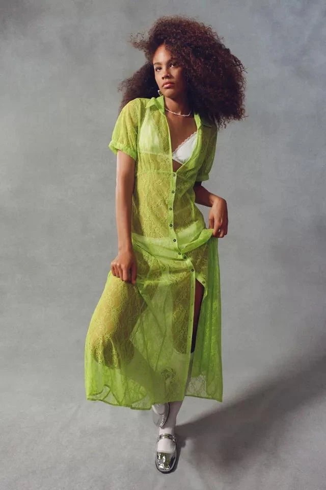 商品Urban Outfitters|UO Connie Sheer Lace Midi Dress,价格¥228,第1张图片