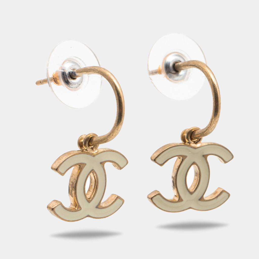 商品[二手商品] Chanel|Chanel CC Enamel Gold Tone Earrings,价格¥5197,第4张图片详细描述