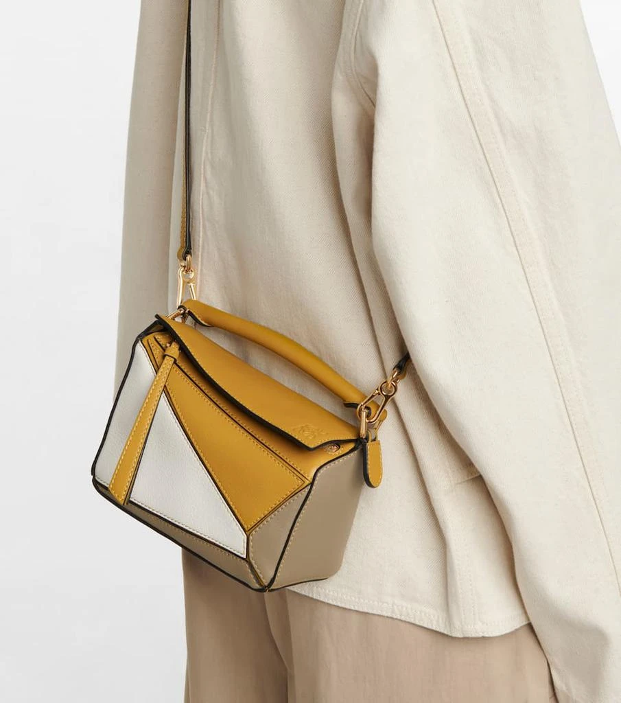 商品Loewe|Puzzle迷你皮革单肩包,价格¥20095,第2张图片详细描述