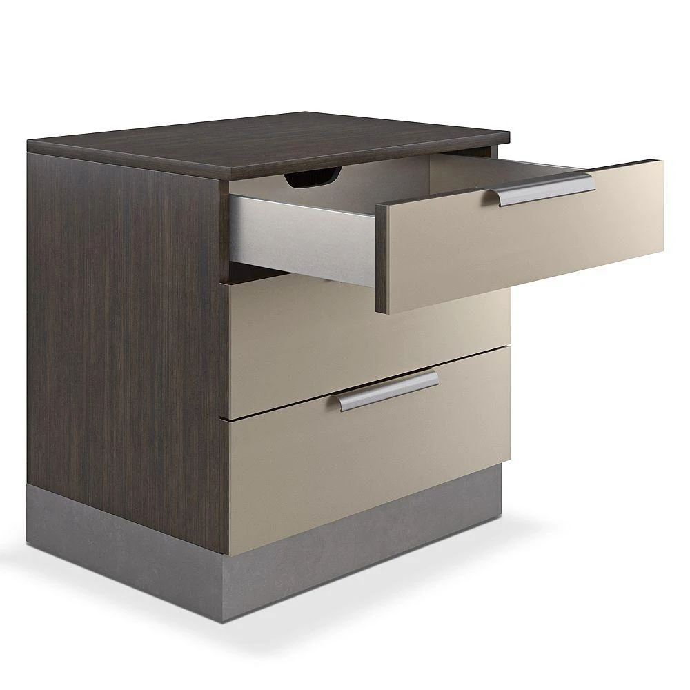 La Moda Three Drawer Nightstand 商品