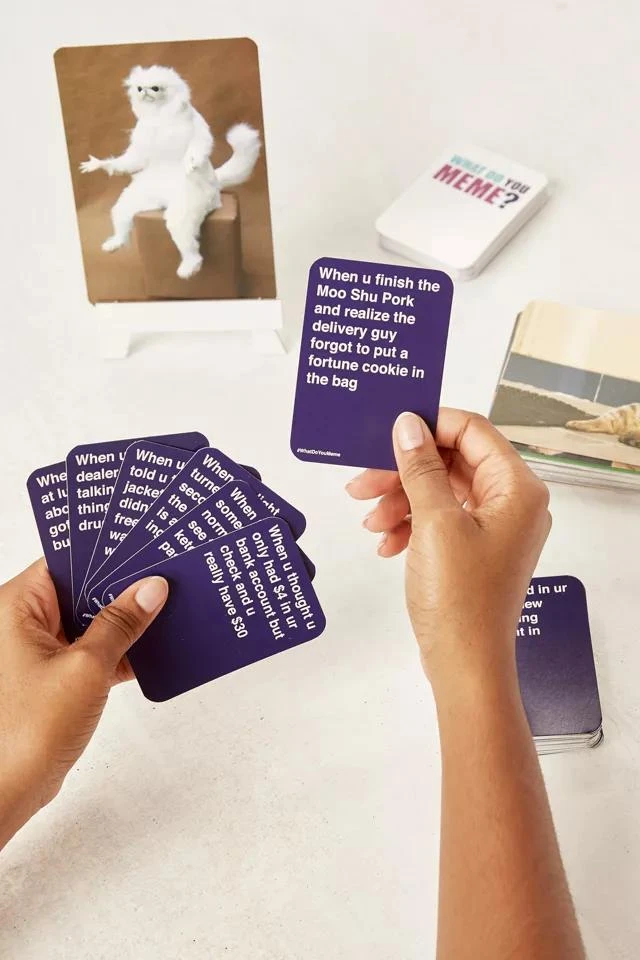 商品Urban Outfitters|What Do You Meme Game,价格¥234,第2张图片详细描述