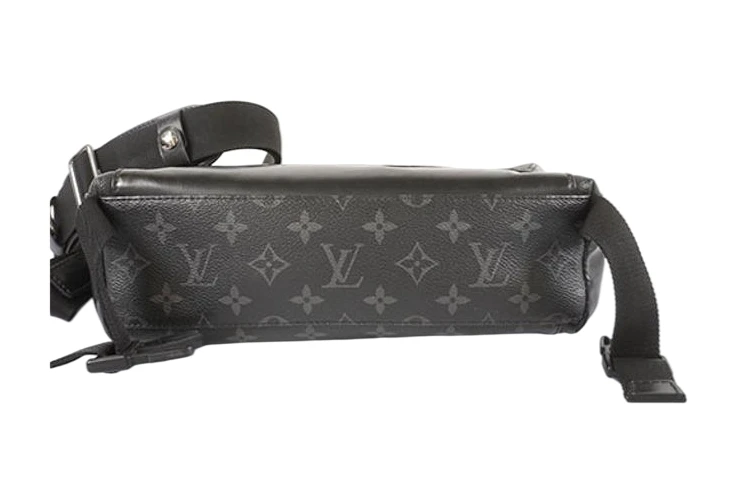 商品[国内直发] Louis Vuitton|Voyager系列 经典老花满印 涂层帆布 邮差包单肩斜挎包 小号 男款 黑色,价格¥24680,第6张图片详细描述