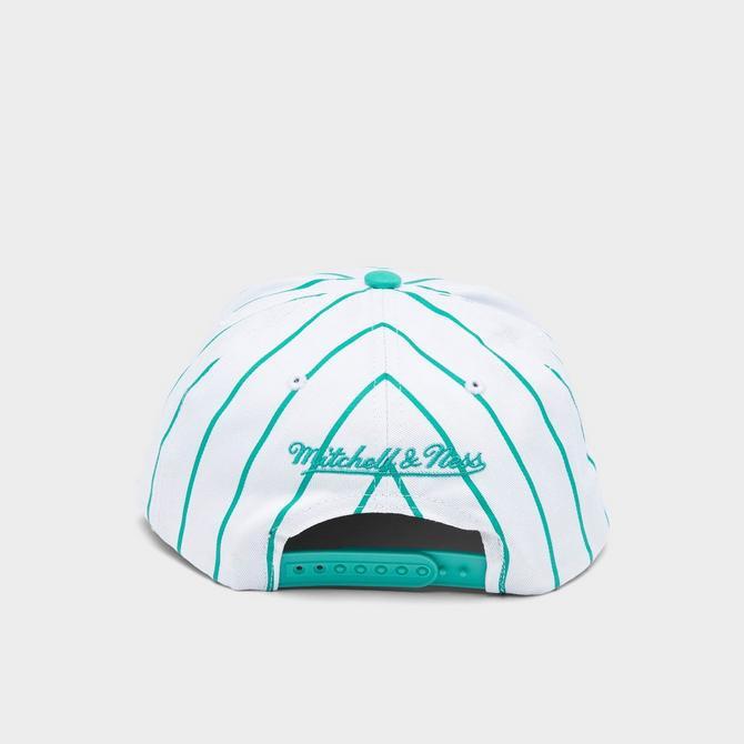 商品Mitchell and Ness|Mitchell & Ness San Antonio Spurs NBA Pinstripe HWC Snapback Hat,价格¥249,第5张图片详细描述