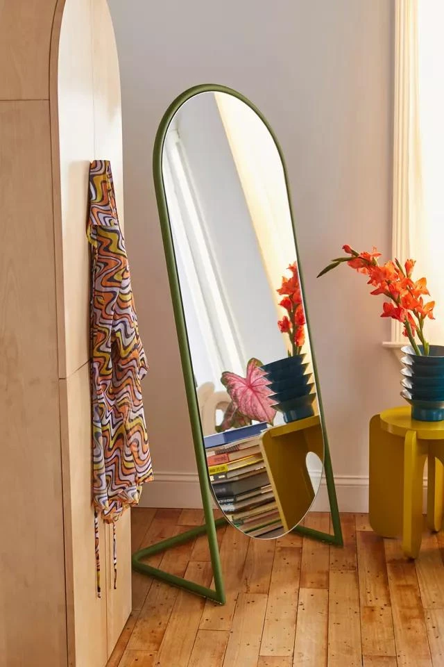 商品Urban Outfitters|Wally Floor Mirror,价格¥1604,第1张图片