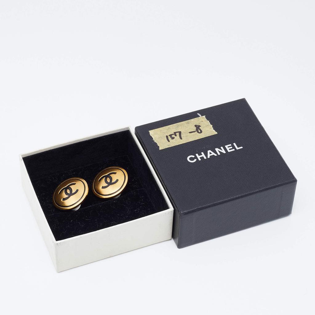 Chanel Gold Tone CC Round Clip On Earrings商品第4张图片规格展示